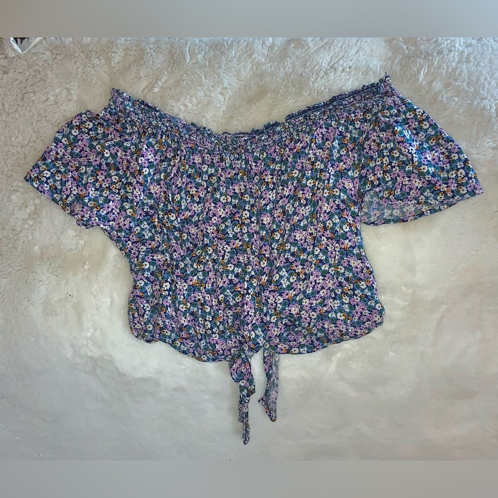 Women’s Cropped Off-The-Shoulder Top